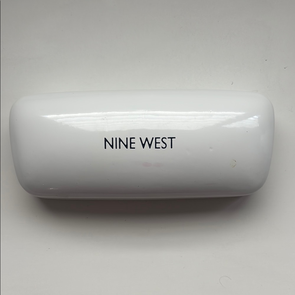 Nine West White Glossy Eyewear Case